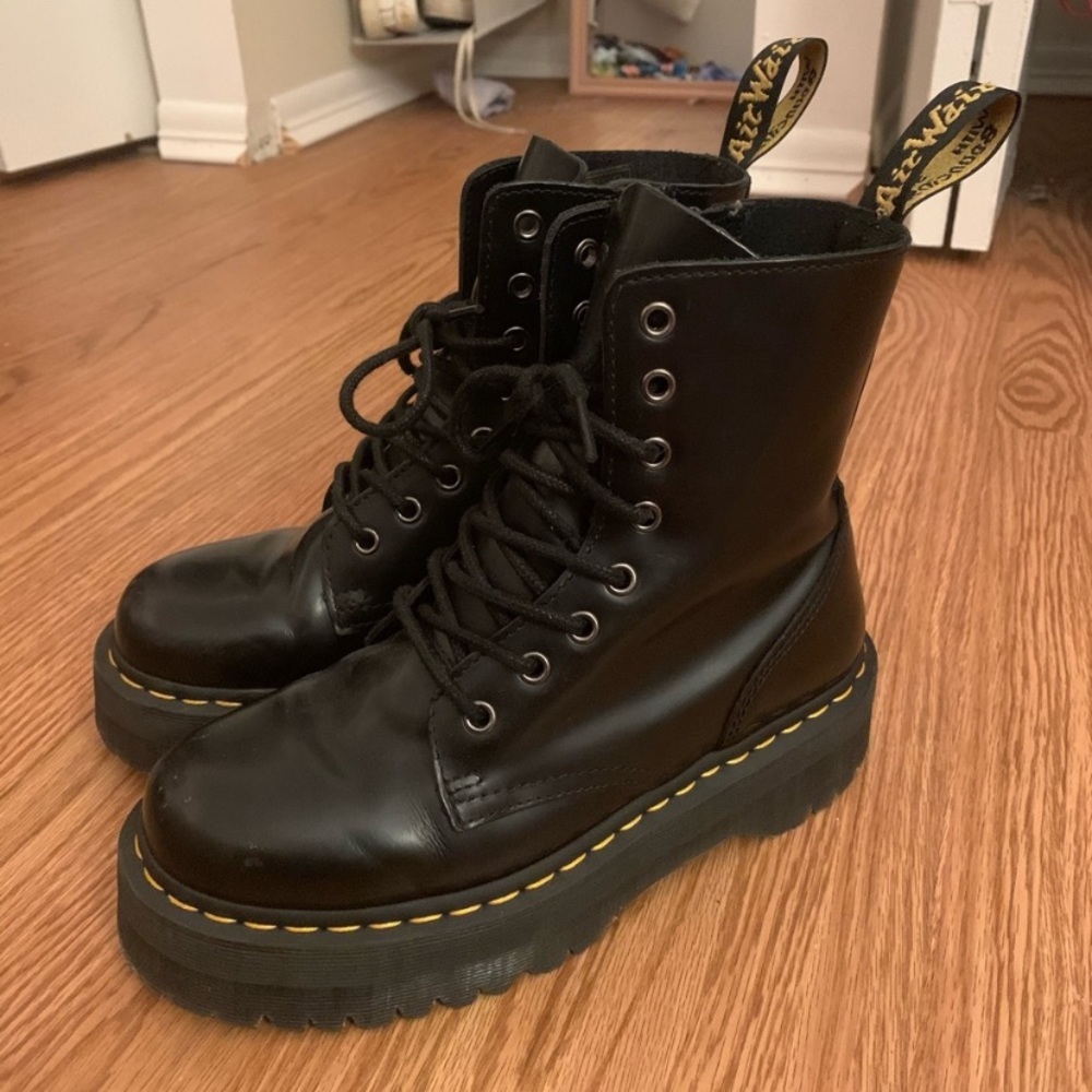 Dr marten Jadon smooth leather platform boots
